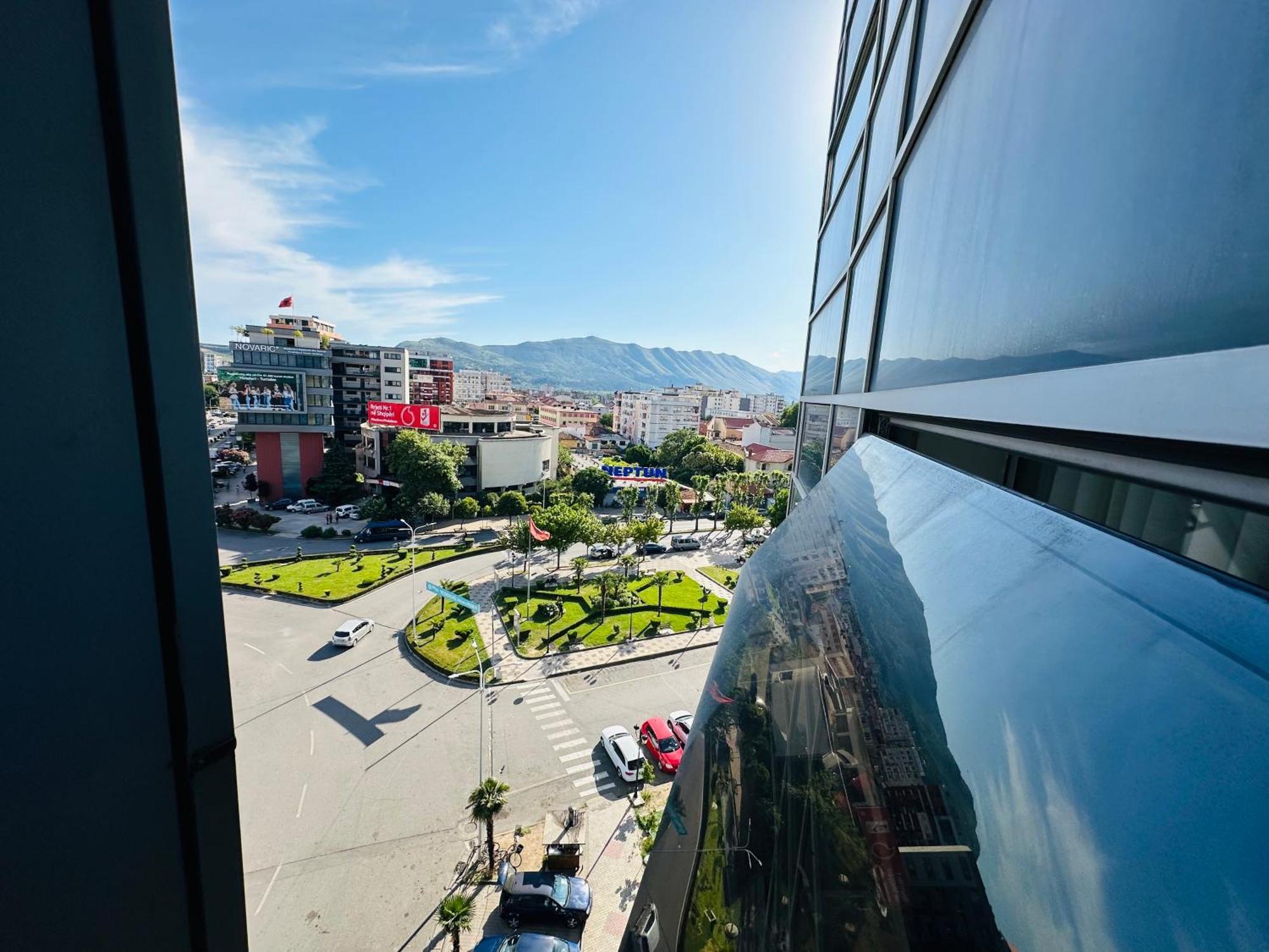 Stay-Five Rooms & Apartments Shkodra Kültér fotó