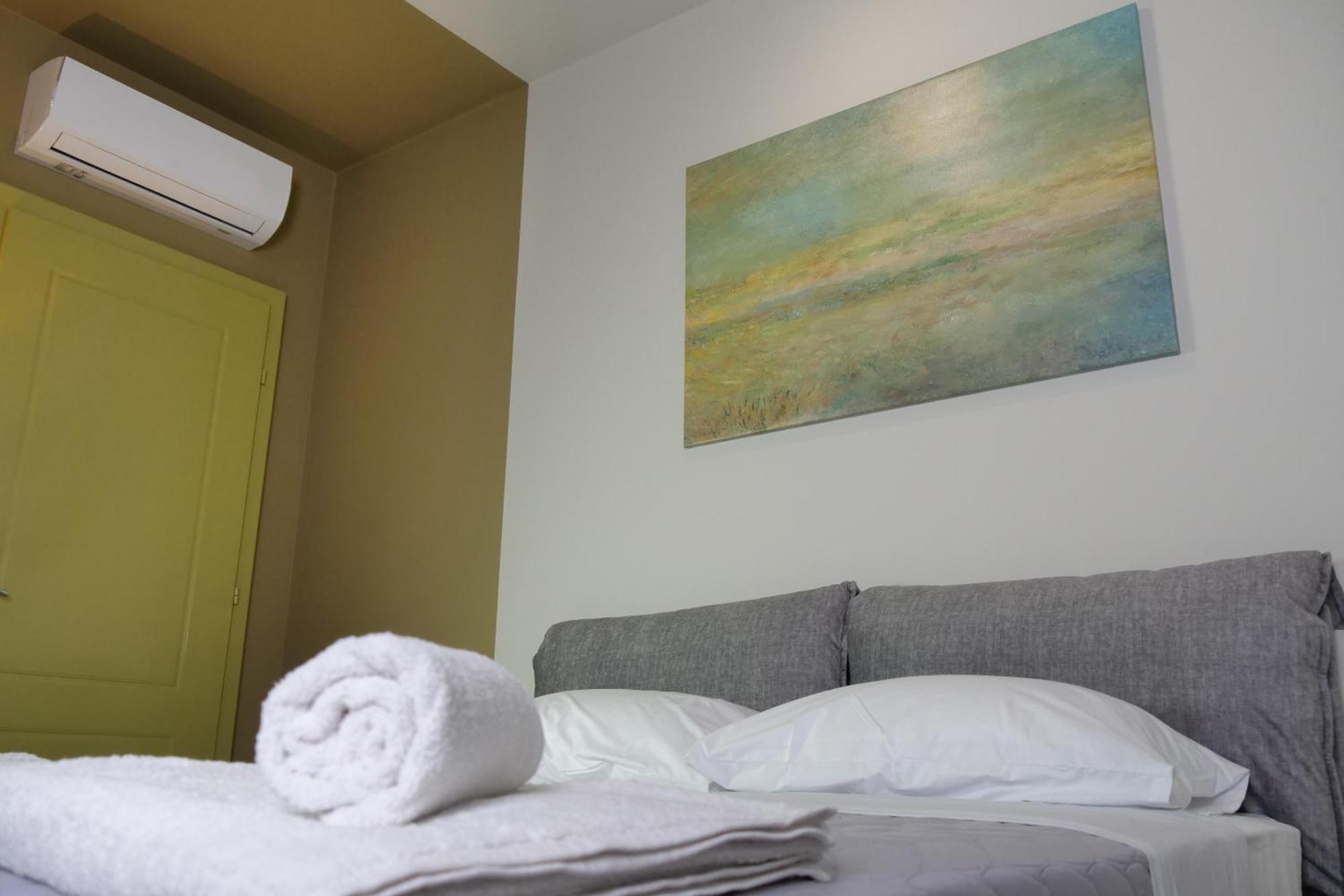 Stay-Five Rooms & Apartments Shkodra Kültér fotó