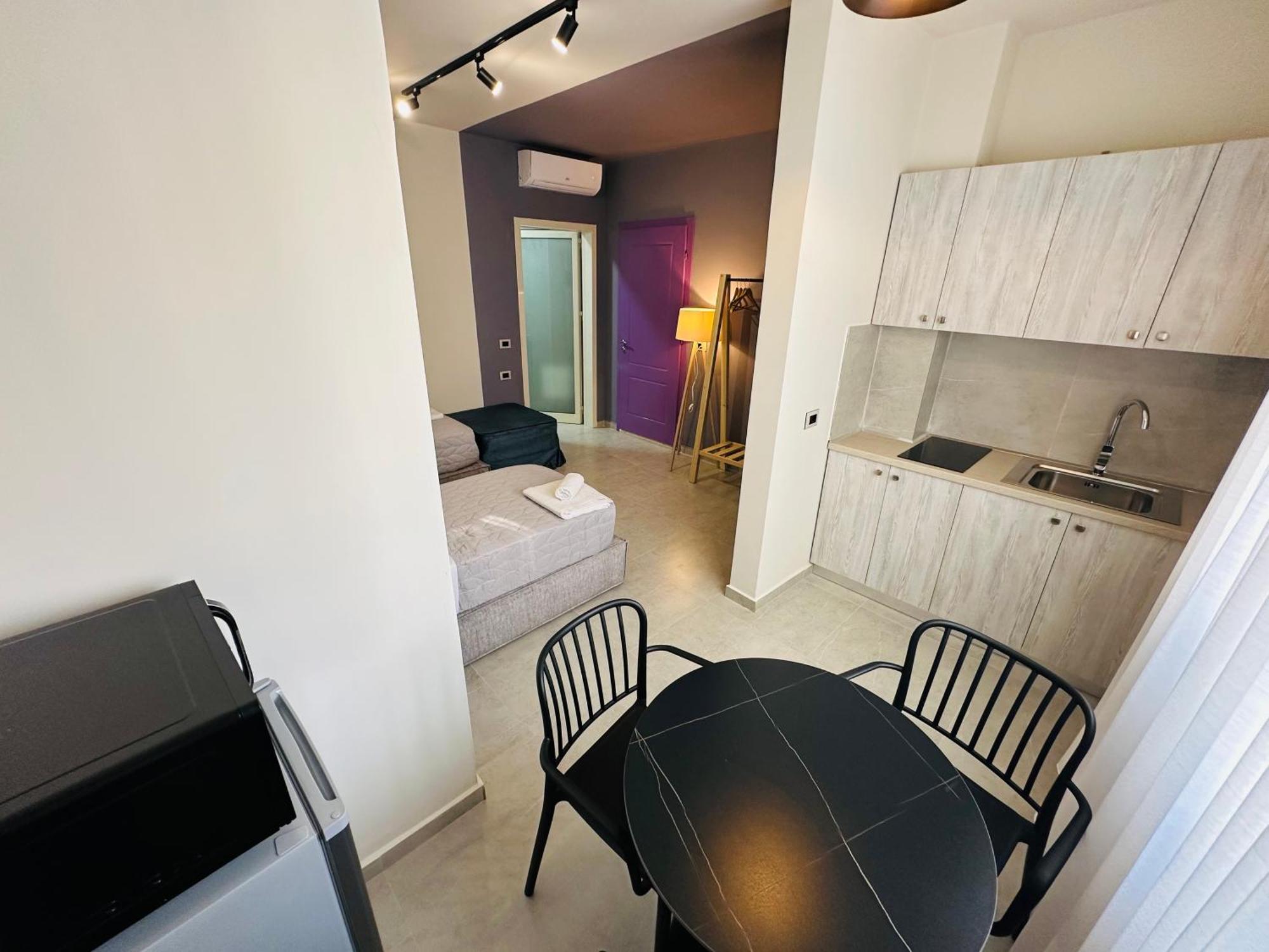 Stay-Five Rooms & Apartments Shkodra Kültér fotó