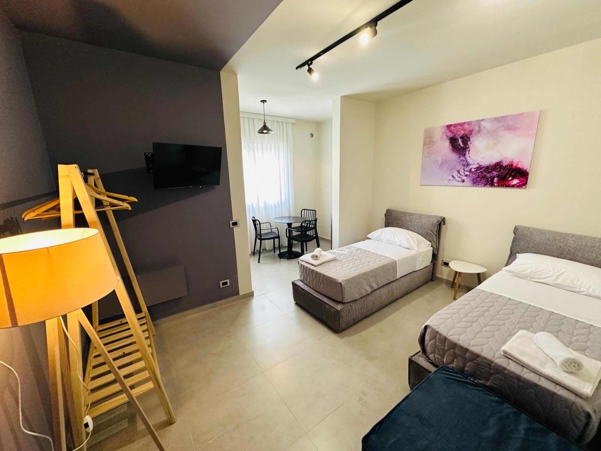 Stay-Five Rooms & Apartments Shkodra Kültér fotó