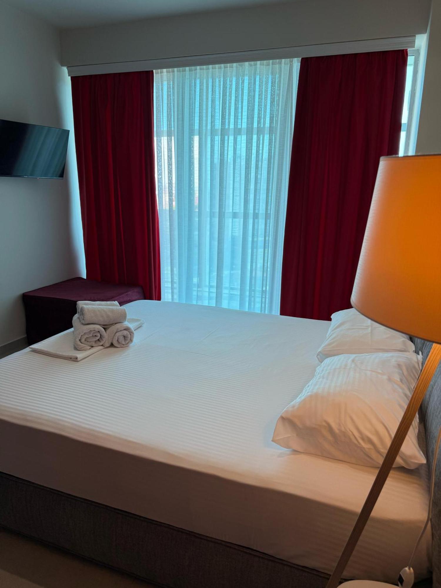 Stay-Five Rooms & Apartments Shkodra Kültér fotó