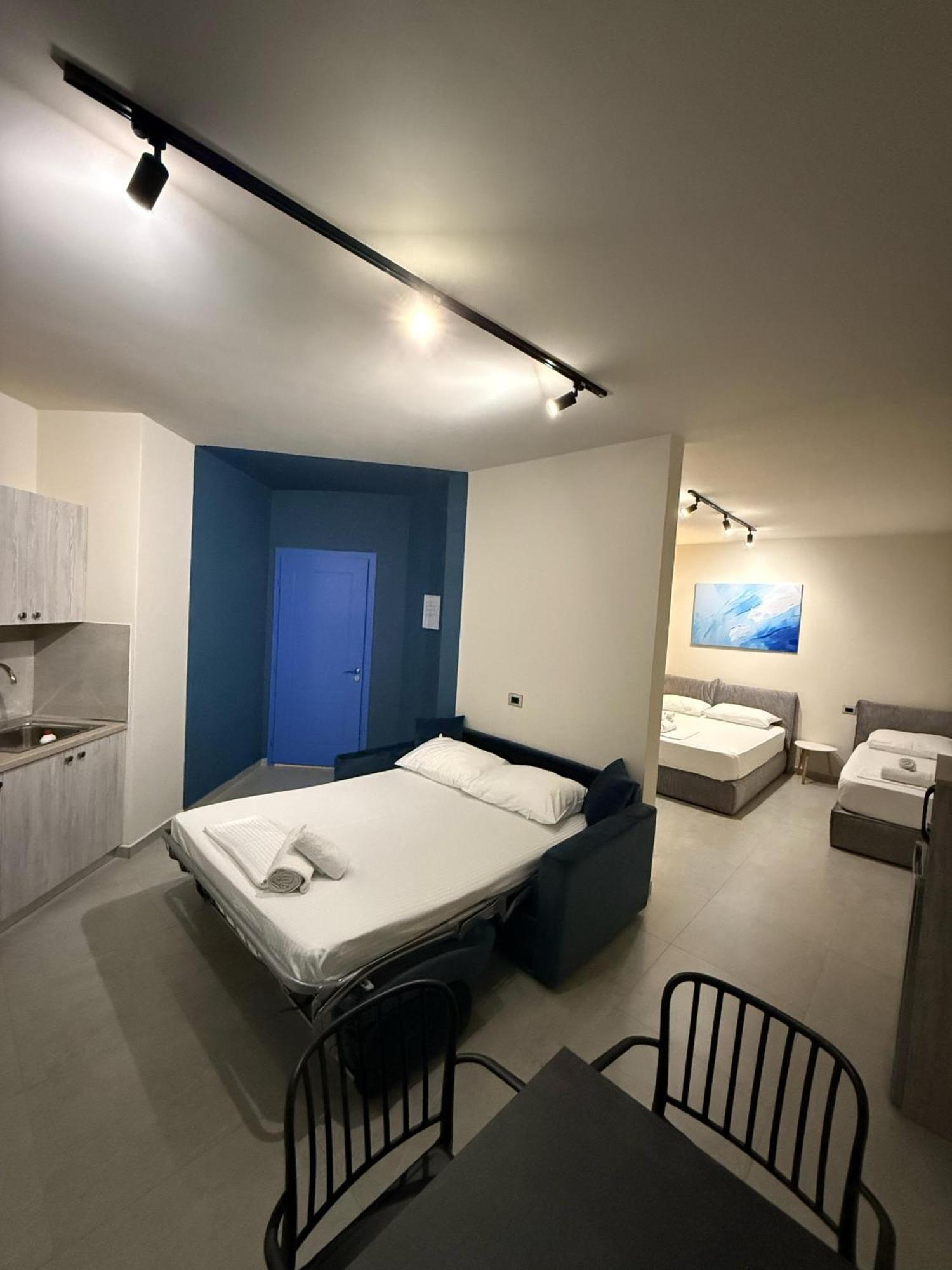 Stay-Five Rooms & Apartments Shkodra Kültér fotó